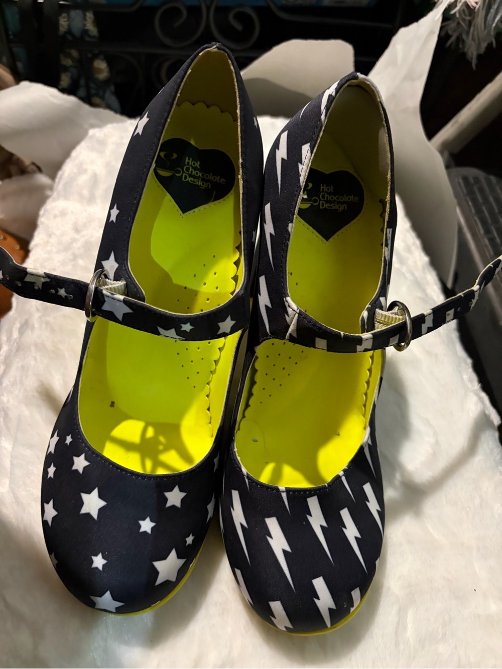 Hot Chocolate Design Black Star & Lightning Mary Jane Heels sz38